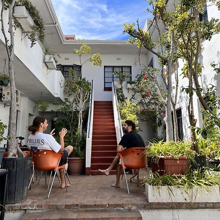 Хостел Long Street Backpackers (Adults Only) Кейптаун Экстерьер фото