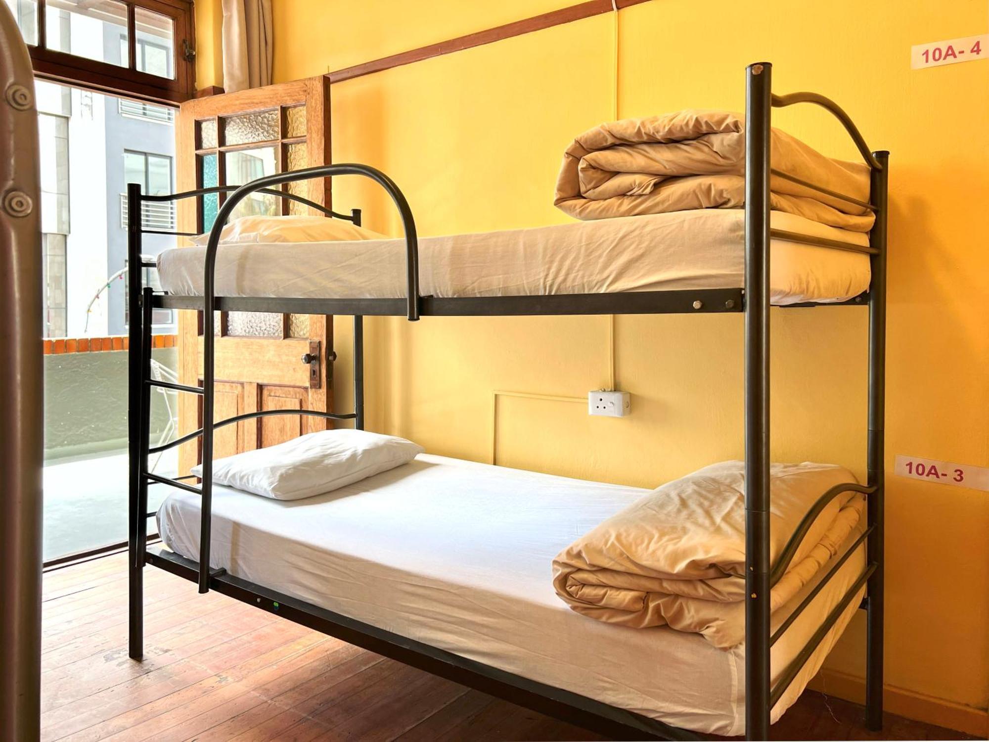 Хостел Long Street Backpackers (Adults Only) Кейптаун Экстерьер фото