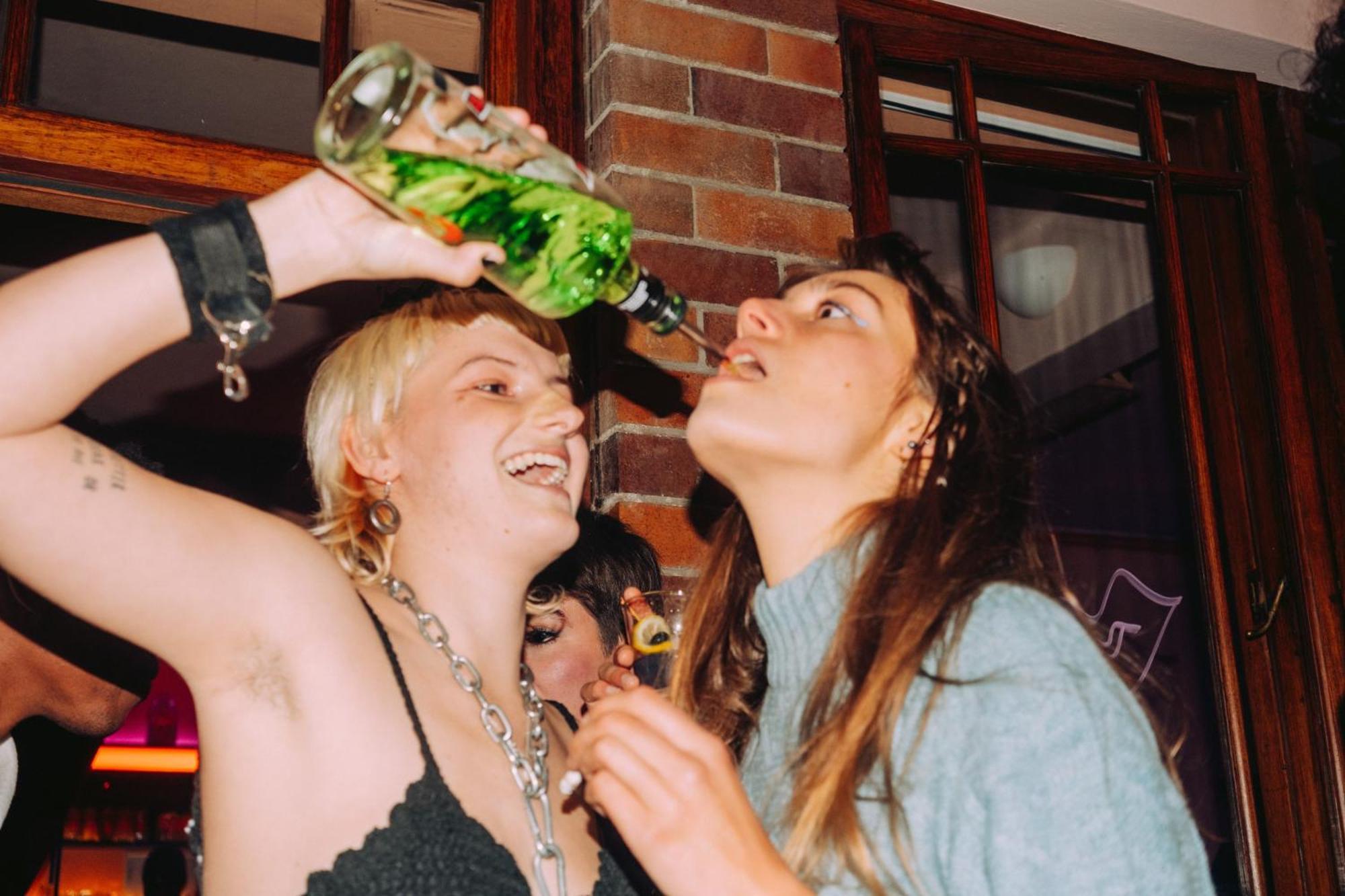 Хостел Long Street Backpackers (Adults Only) Кейптаун Экстерьер фото